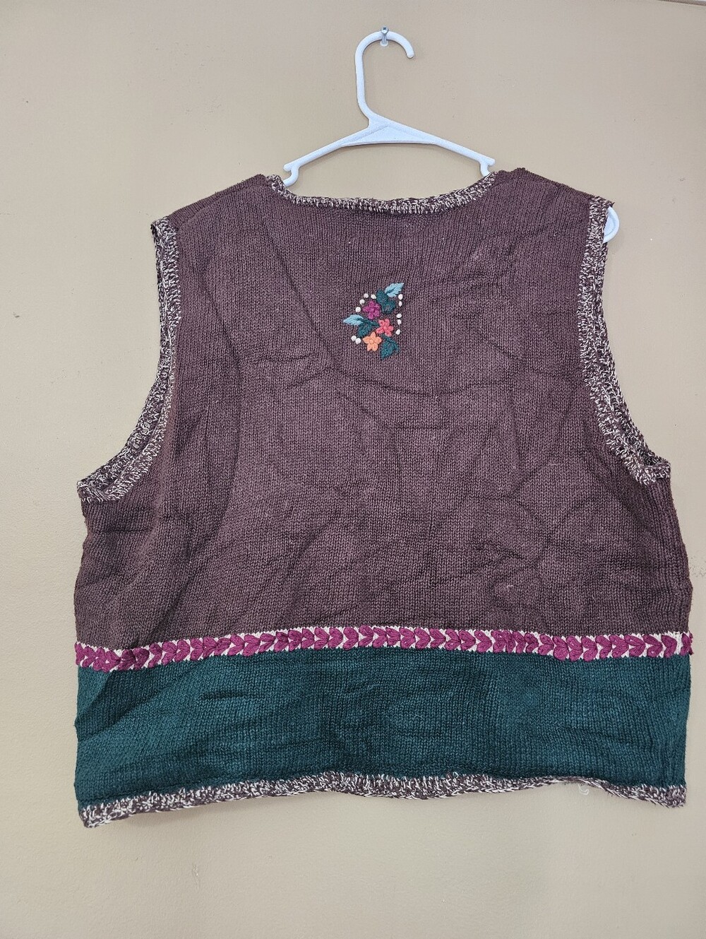 Christopher & Banks Vintage Hand Embroidered Floral Knit Vest M - Picture 3 of 7